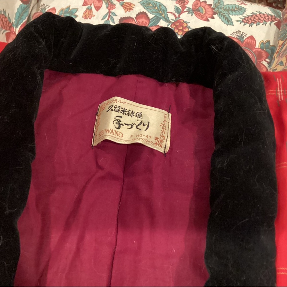 SOLD! Vintage Chinese Red Padded Jacket - Picture 4 of 5
